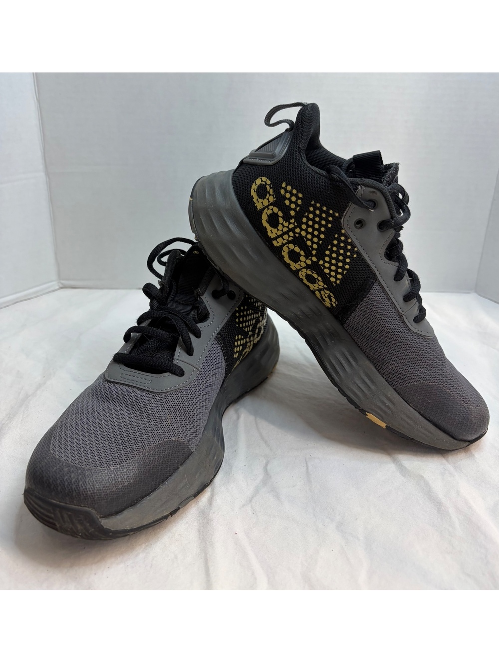 Adidas GZ3381 Gray Black Yellow Athletic Sneakers Men's Size 5 Excellent